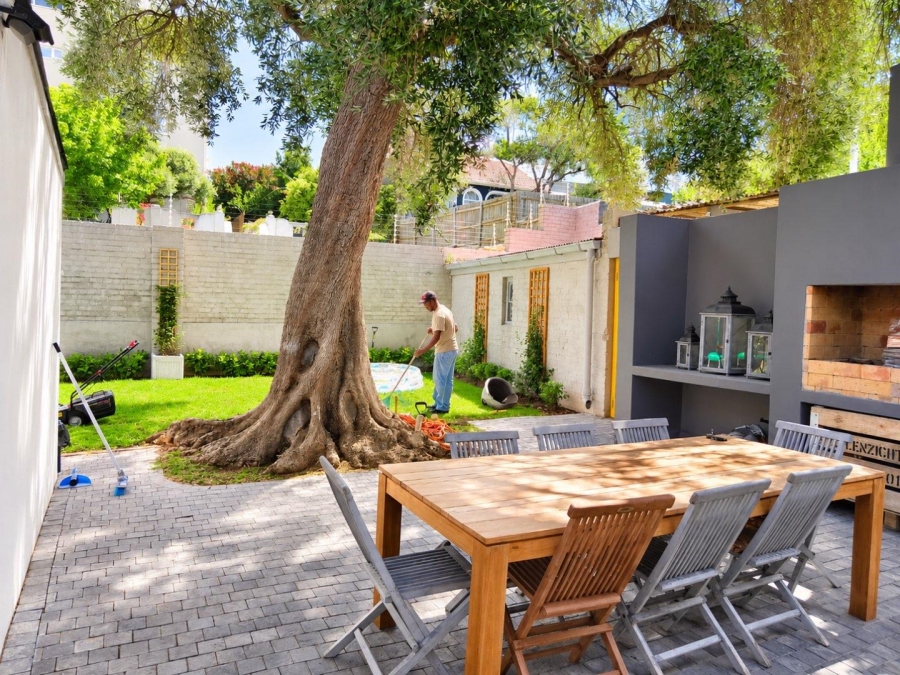 3 Bedroom Property for Sale in Gardens Western Cape